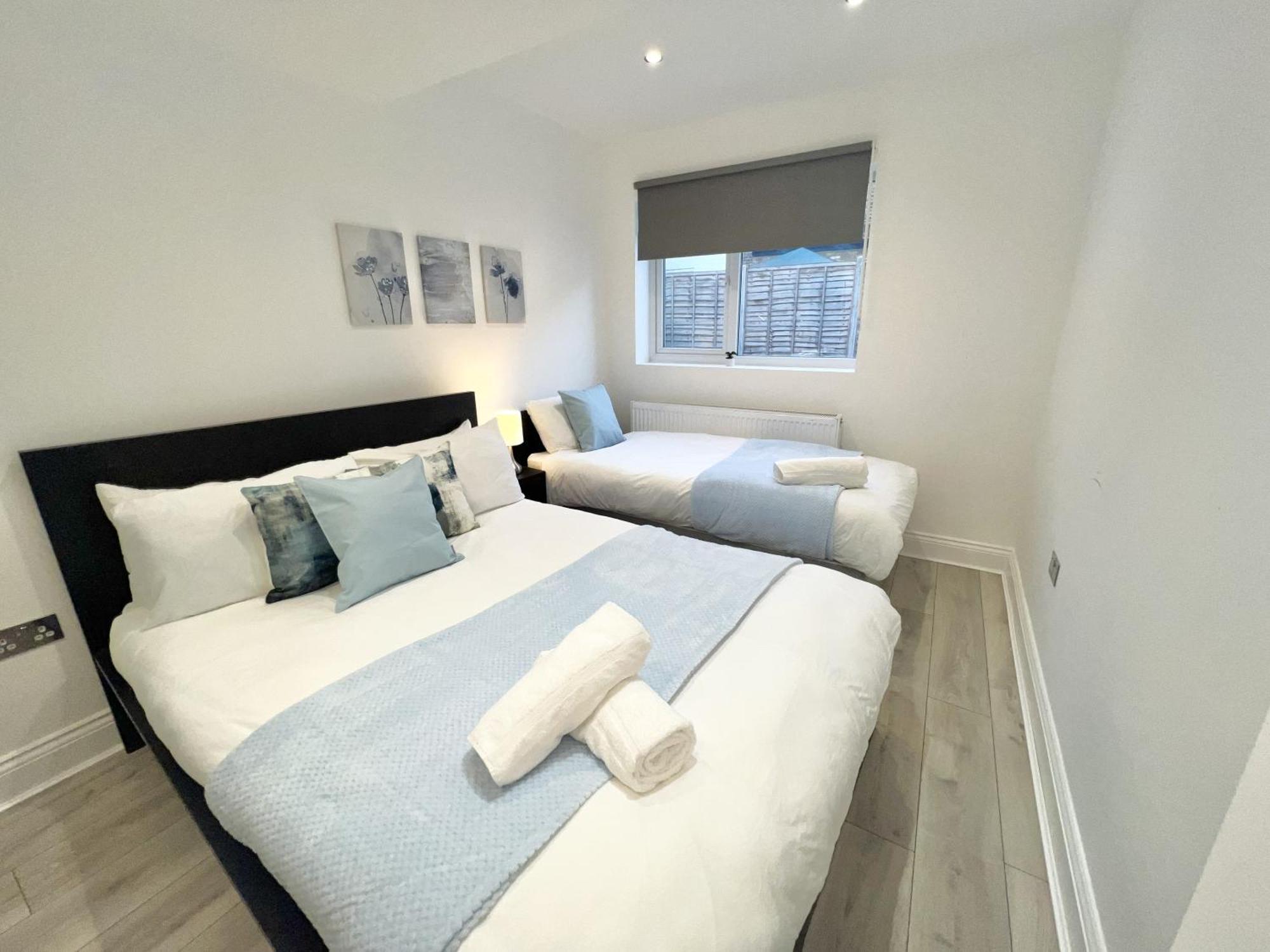 Charming 3-Bed Flat In Shepherds Bush - Sleeps 9 Londres Exterior foto