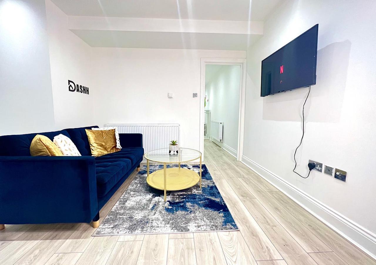 Charming 3-Bed Flat In Shepherds Bush - Sleeps 9 Londres Exterior foto