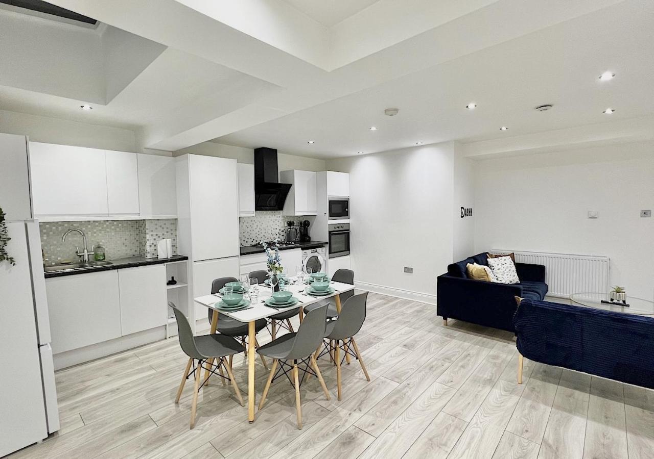 Charming 3-Bed Flat In Shepherds Bush - Sleeps 9 Londres Exterior foto