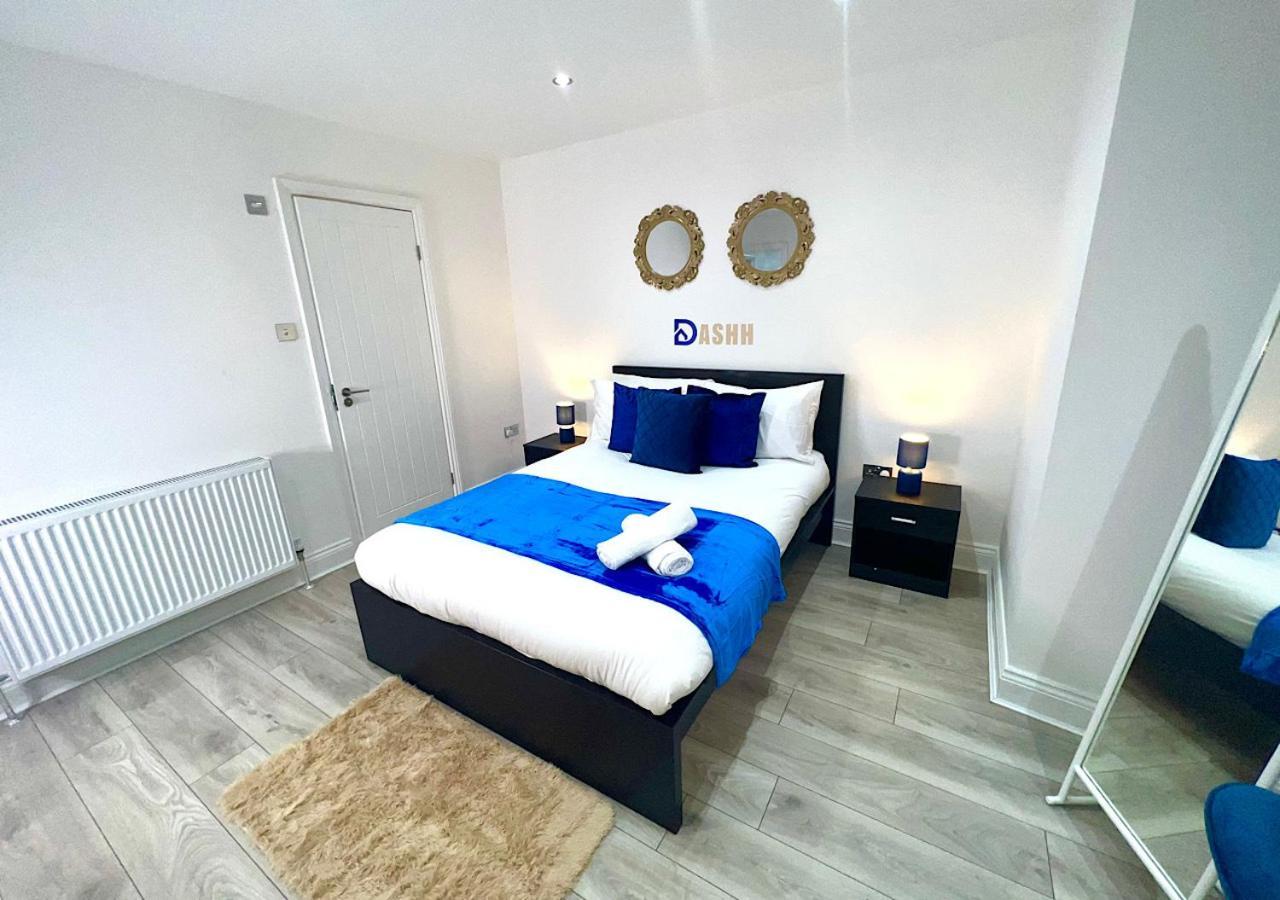 Charming 3-Bed Flat In Shepherds Bush - Sleeps 9 Londres Exterior foto